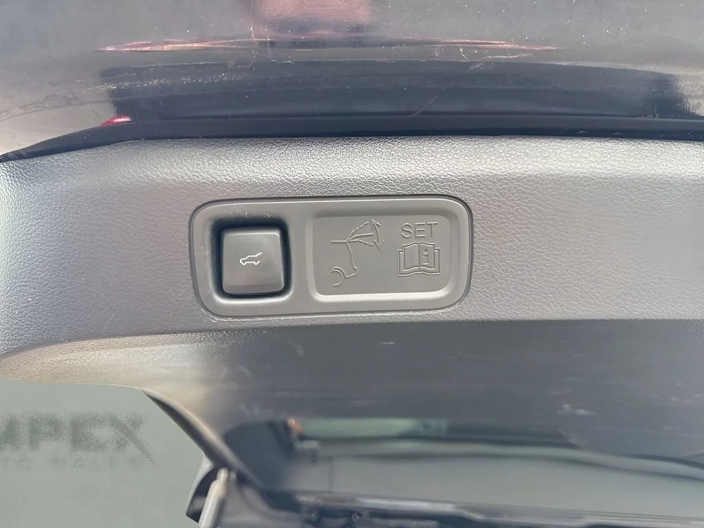 Used 2024 Black Ford XLT image 34