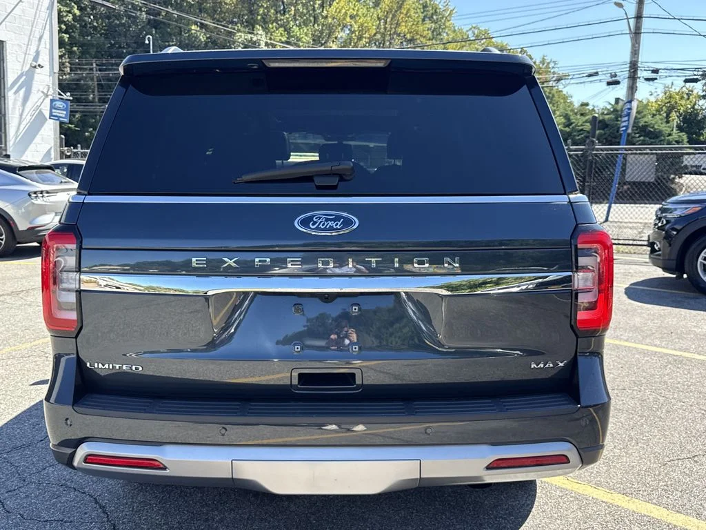 Used 2023 Blue Ford Limited image 5