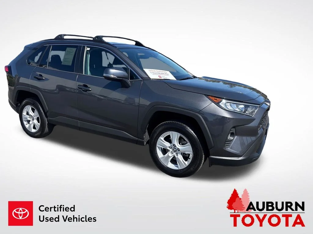 Used 2020 Magnetic Gray Metallic Toyota XLE image 4
