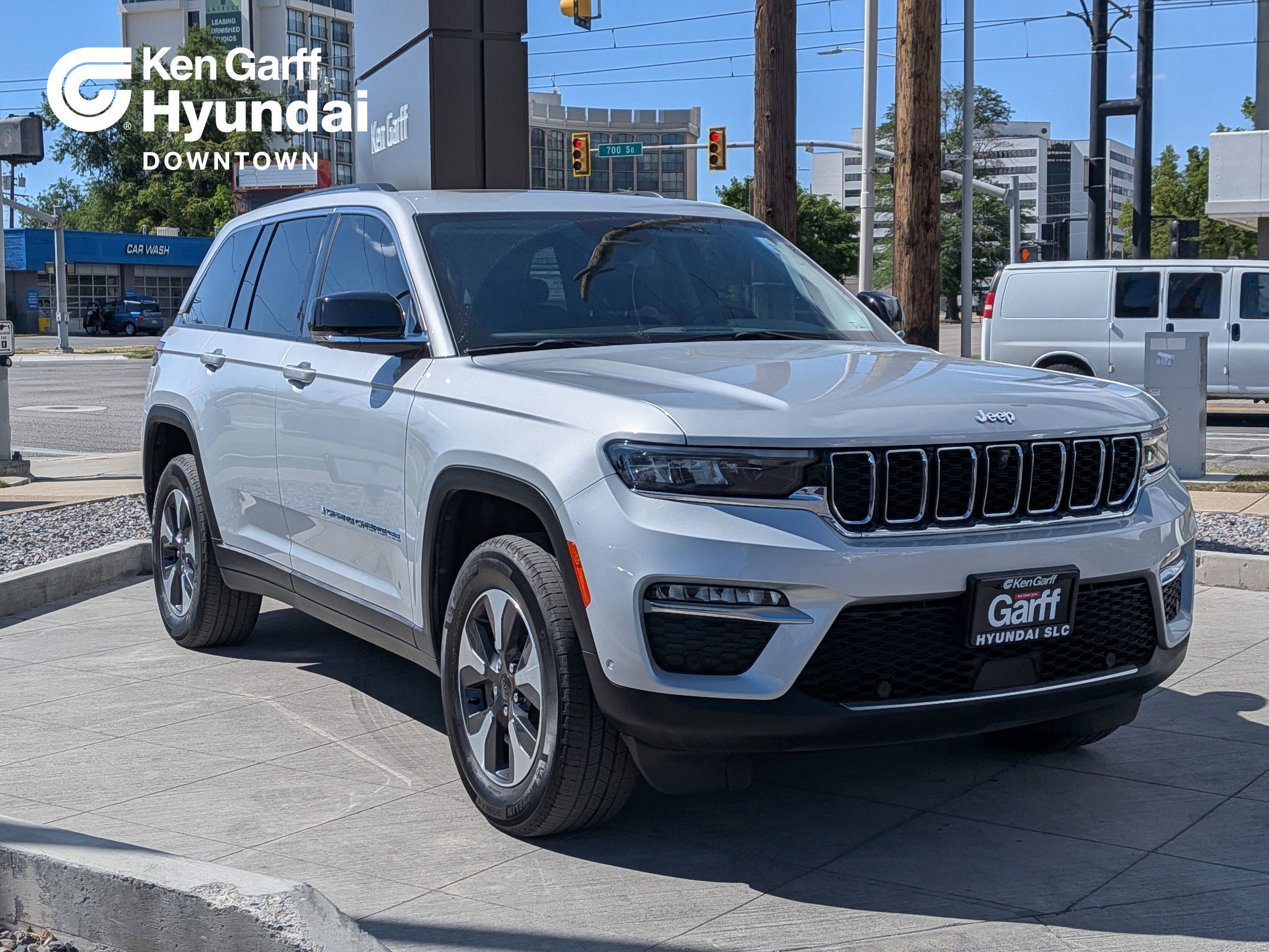 2023 Jeep Grand Cherokee 4xe 4x4's photo