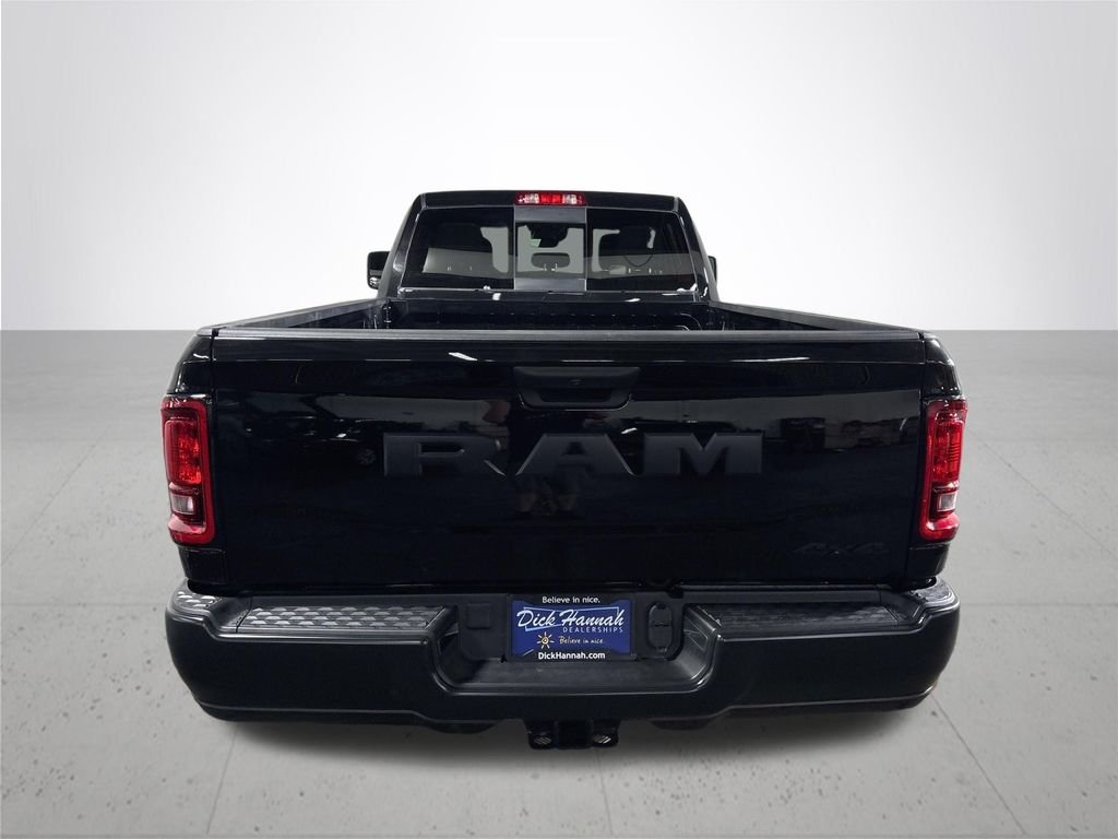 New 2026 Diamond Black Crystal Pearl-Coat Exterior Paint RAM Tradesman image 7