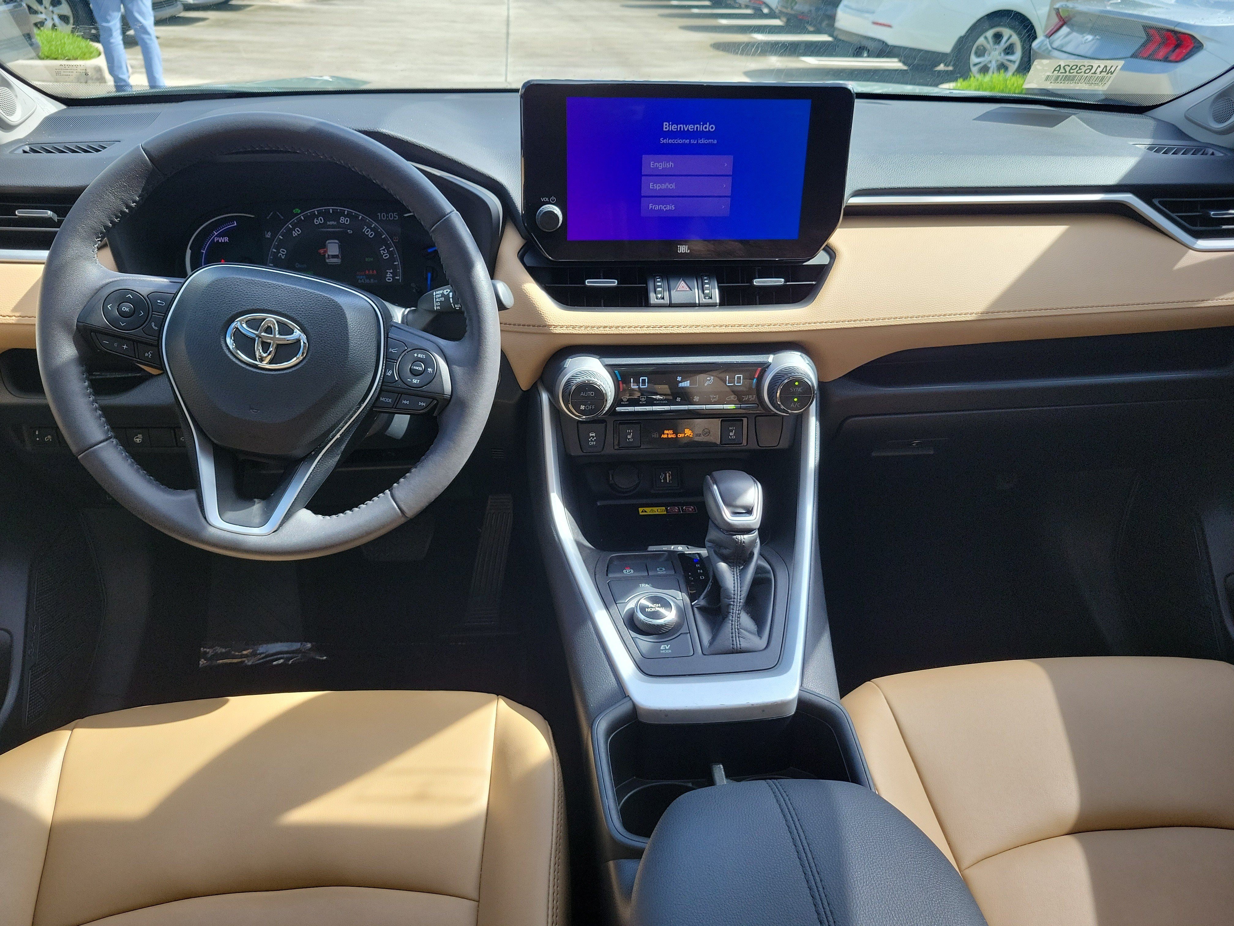 Used 2023 Lunar Toyota Hybrid XLE Premium image 17