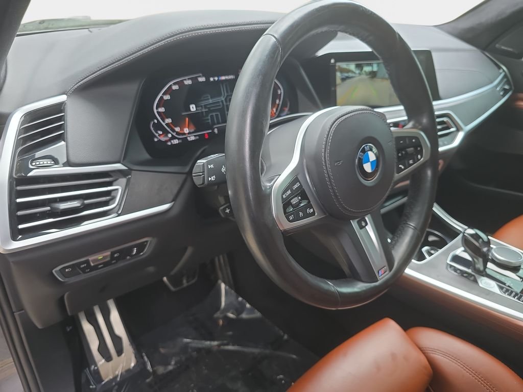 Used 2022 Arctic Grey Metallic BMW M50i image 25