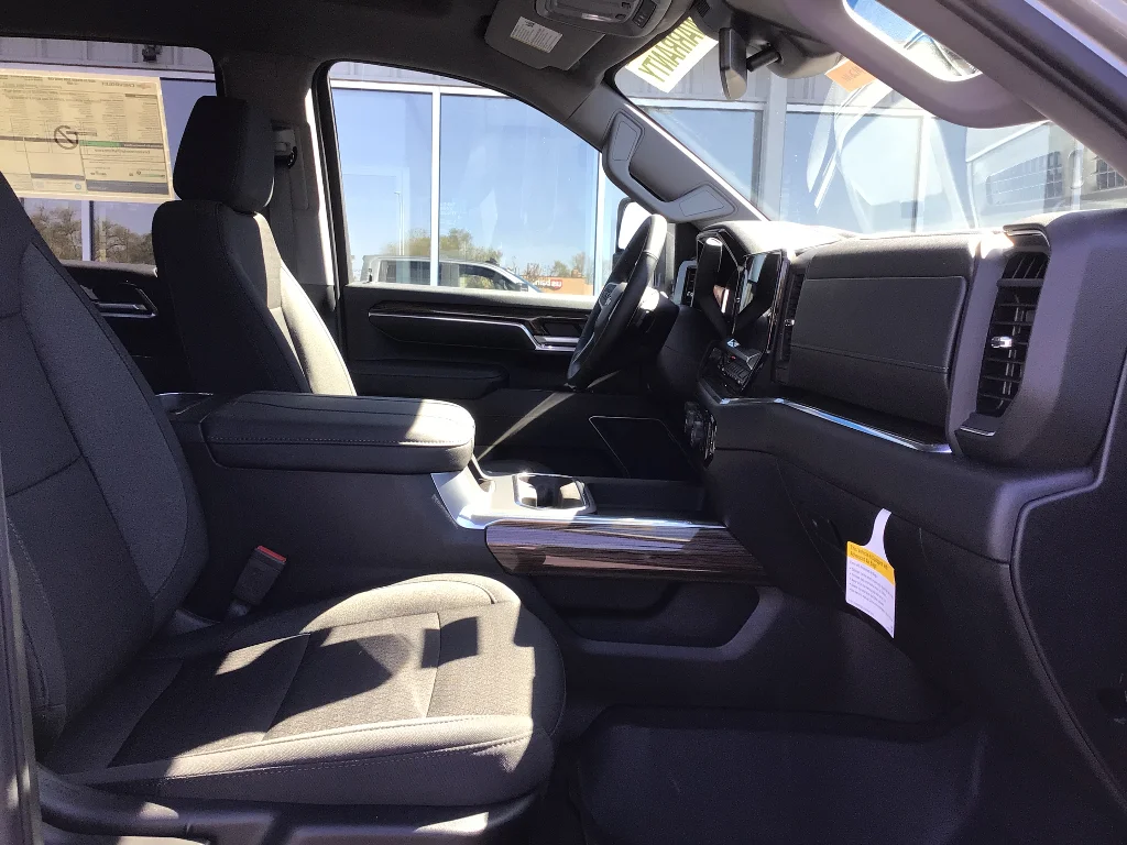2026 Chevrolet Silverado 2500 HD LT - Photo 6