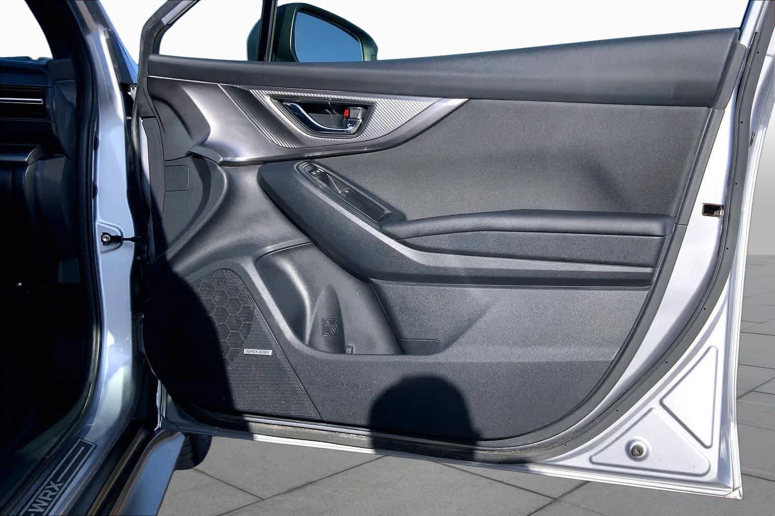 Used 2023 Ice Silver Metallic Subaru Premium image 23