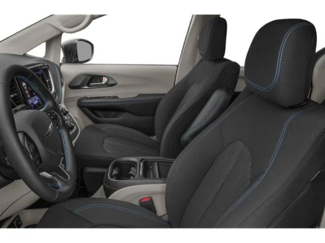 Used 2022 Silver Mist Clearcoat Chrysler Touring L image 12