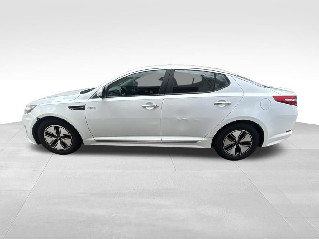 Used 2013 Black Kia LX image 3