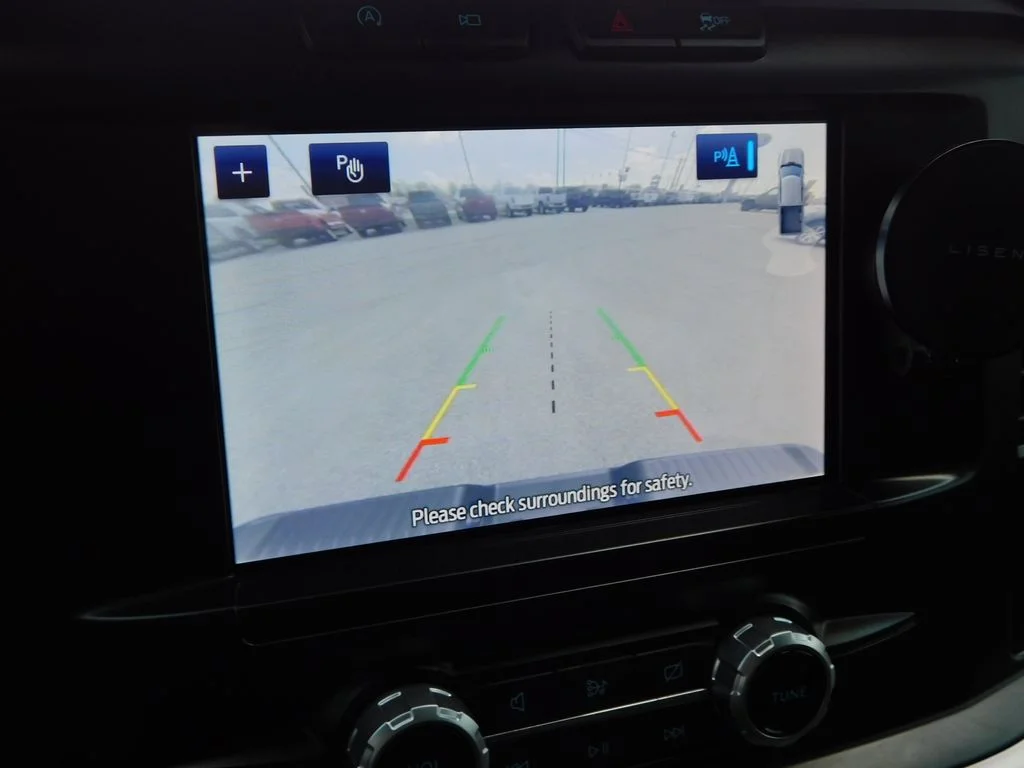 Used 2023 Oxford White Ford XLT image 38