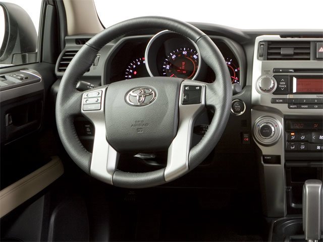 Used 2010 Blizzard Pearl Toyota SR5 image 6