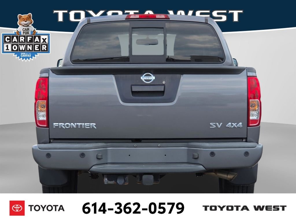 Used 2020 Gray Nissan SV image 9