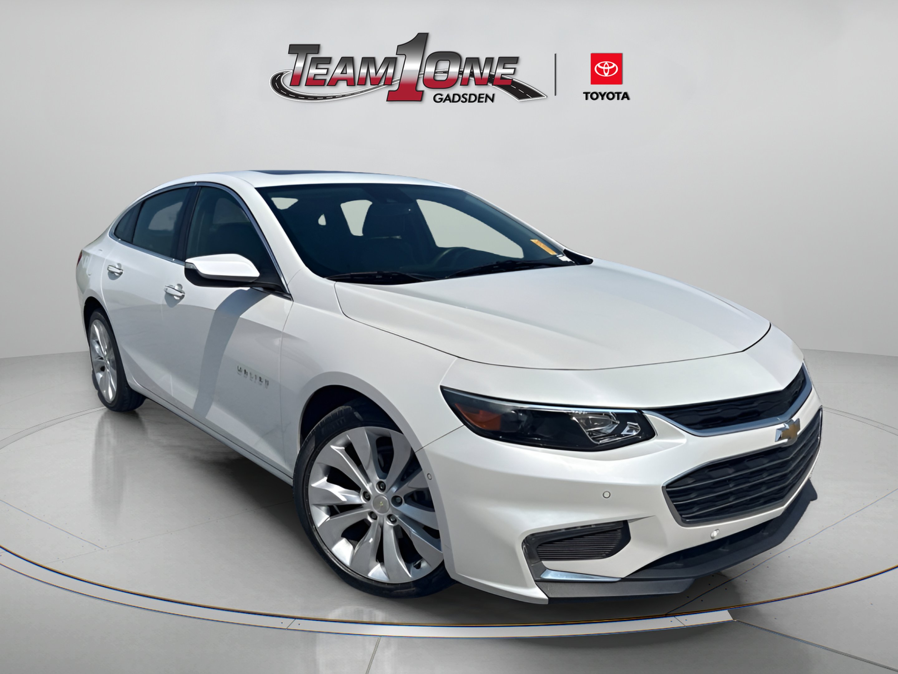 2017 Chevrolet Malibu Premier's photo
