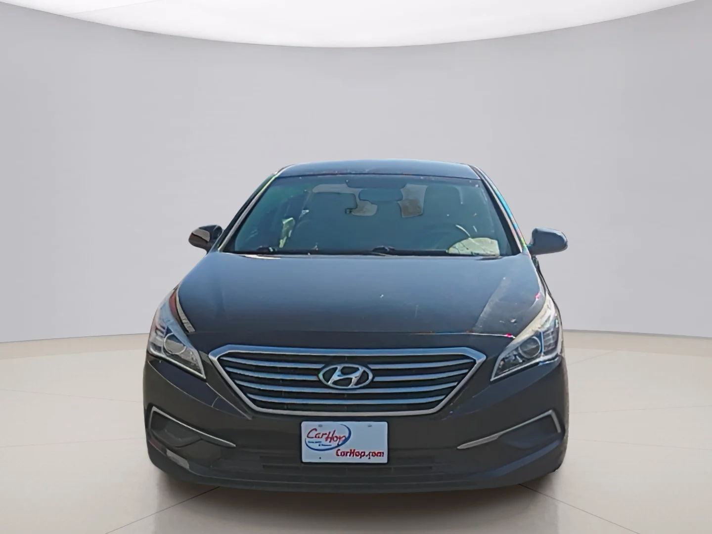Used 2016 Black Hyundai SE image 2