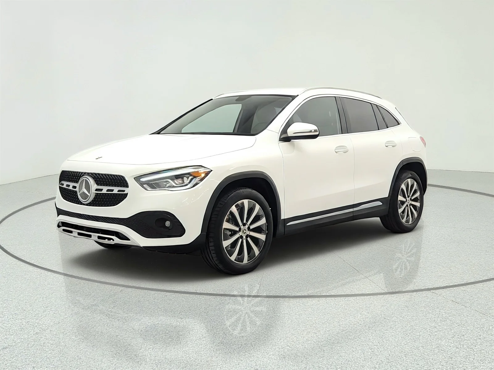 Certified Used 2023 Polar White Mercedes-Benz GLA 250 4MATIC® SUV image 1