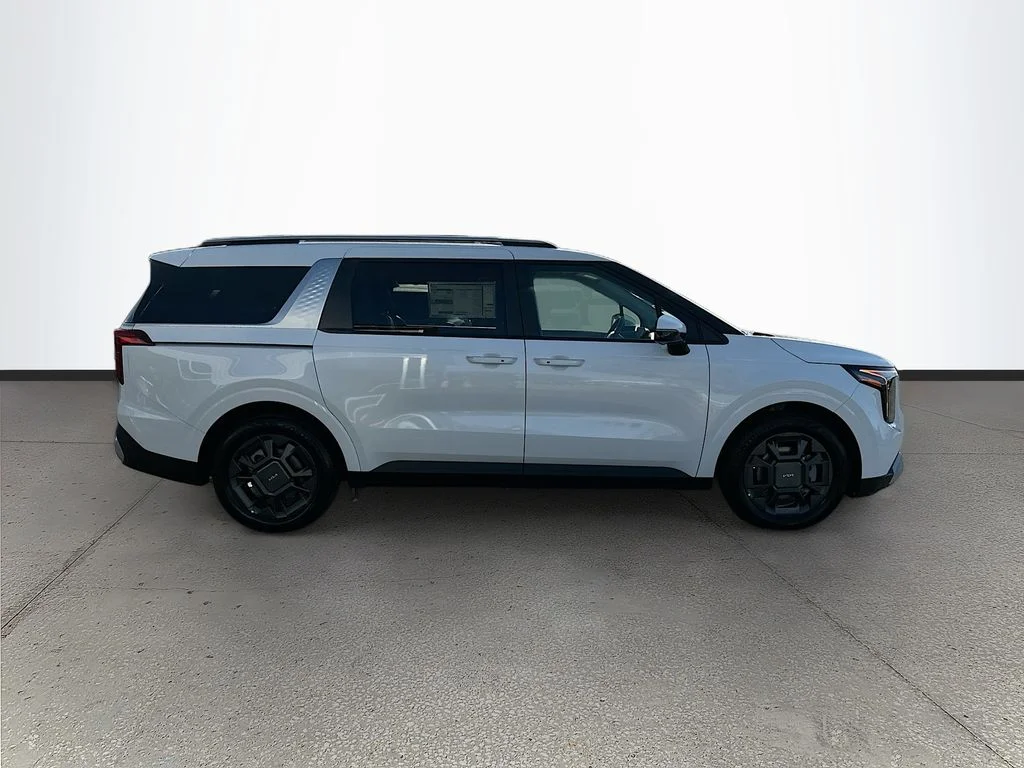 New 2026 Snow White Pearl Kia EX image 8