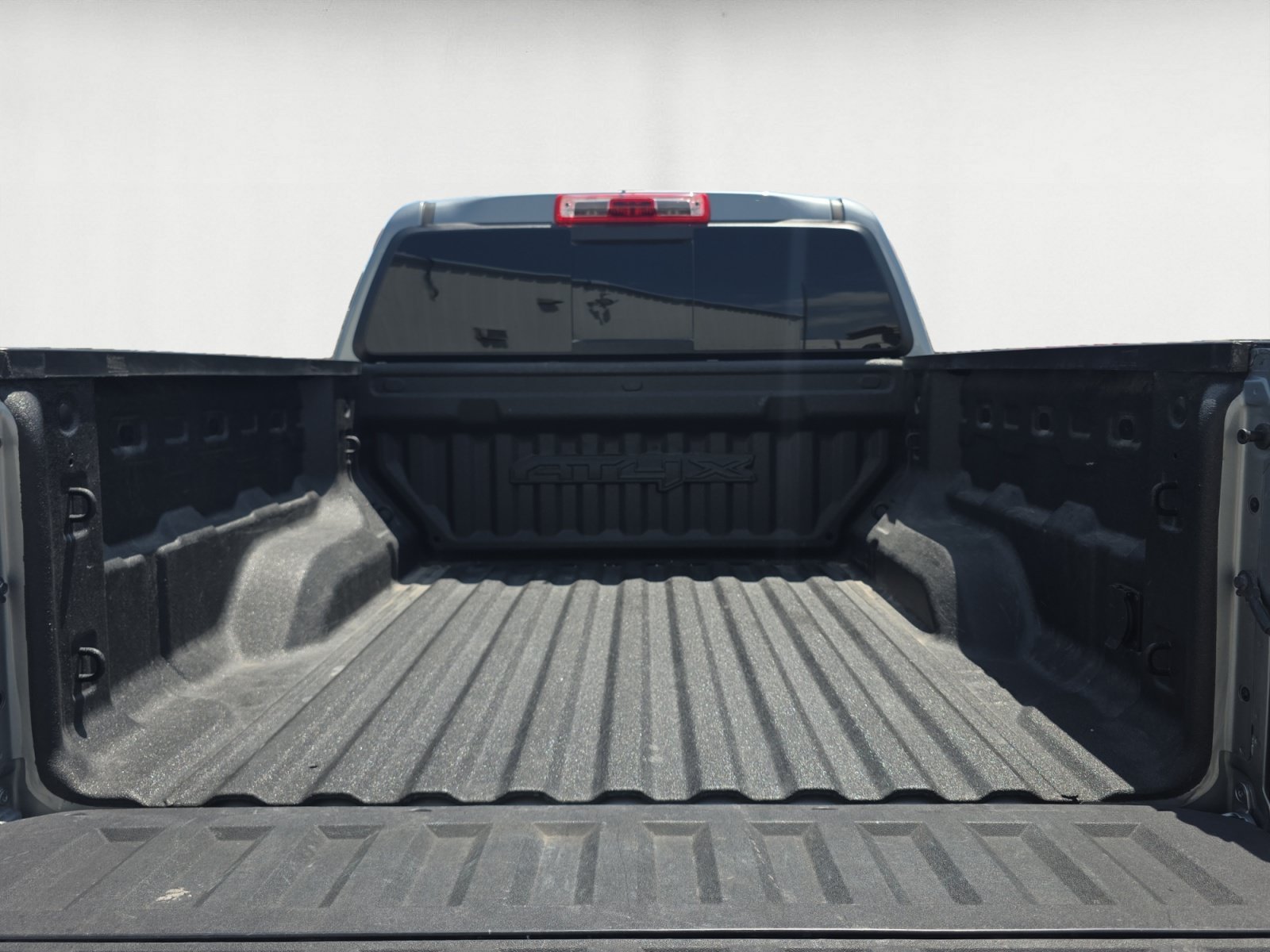 Used 2024 Sterling Metallic GMC 4WD AT4X image 19