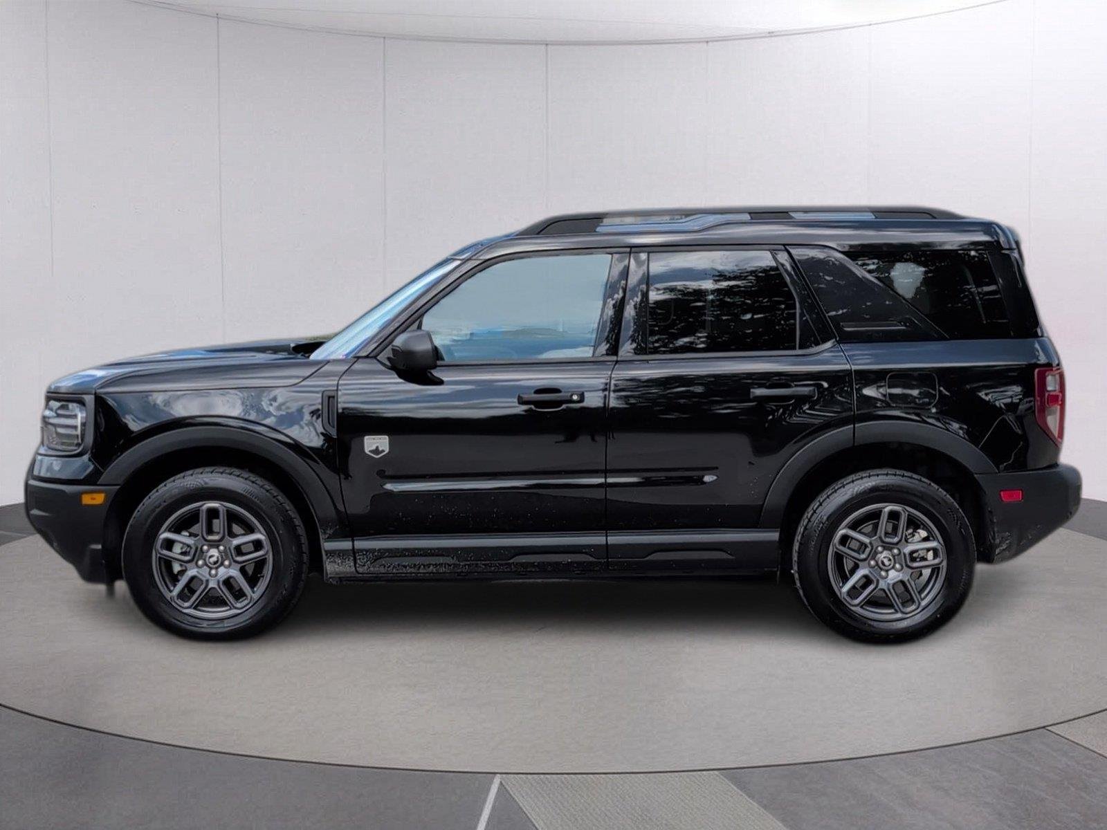 Used 2025 Shadow Black Ford Big Bend image 2