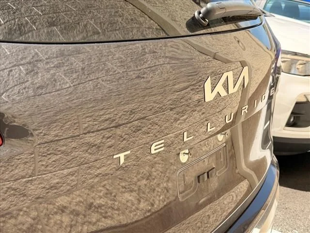 Used 2025 Gray Kia S image 8