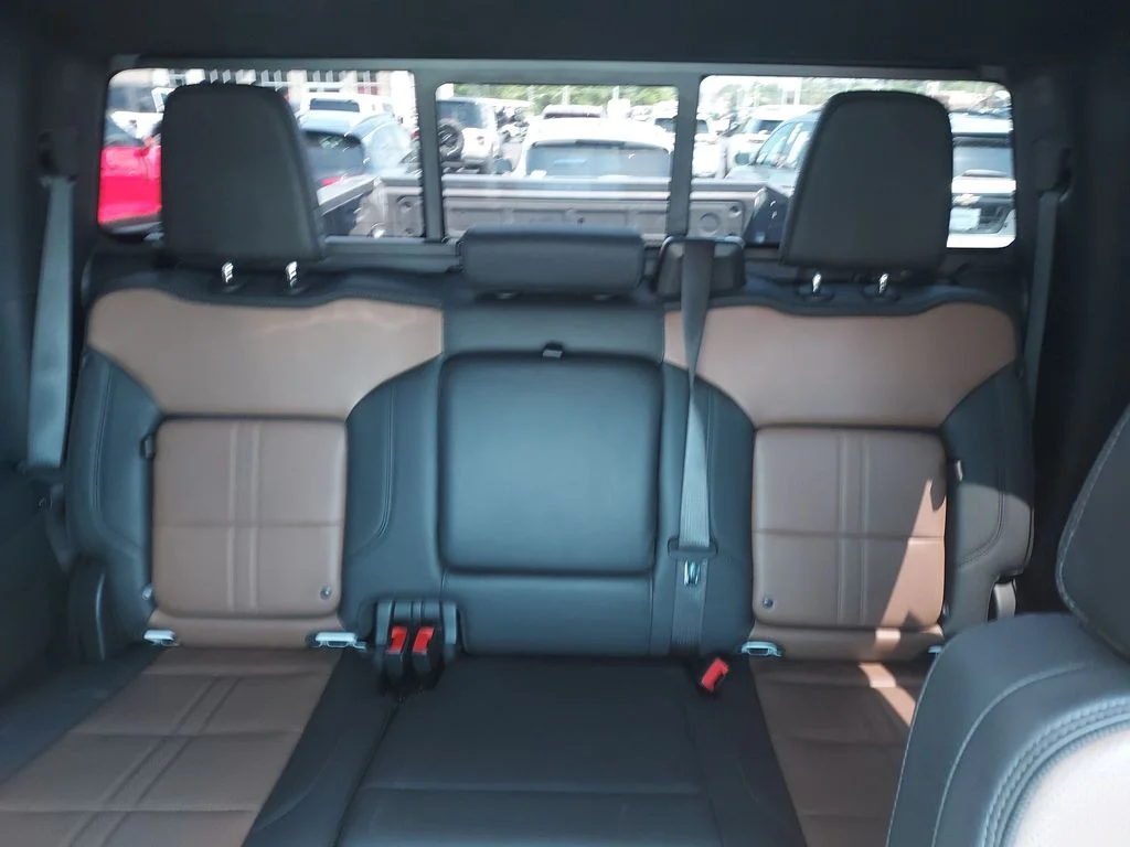 Used 2024 Beige Chevrolet High Country image 13