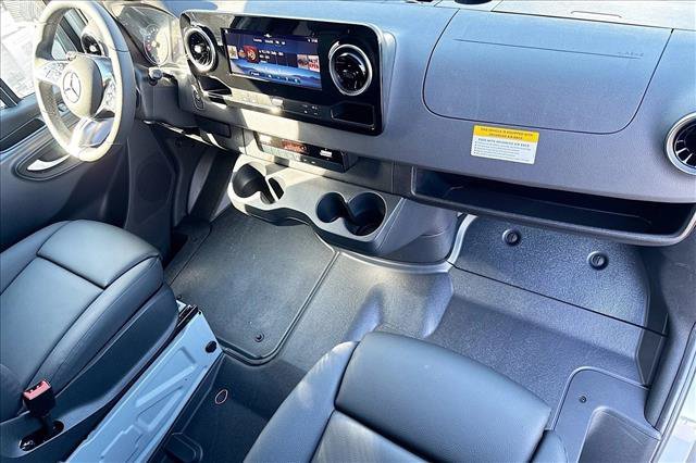 New 2026 Silver Gray Mercedes-Benz  image 51