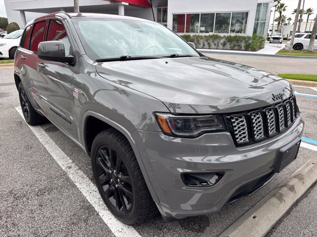 Used 2021 Gray Jeep Laredo X image 2