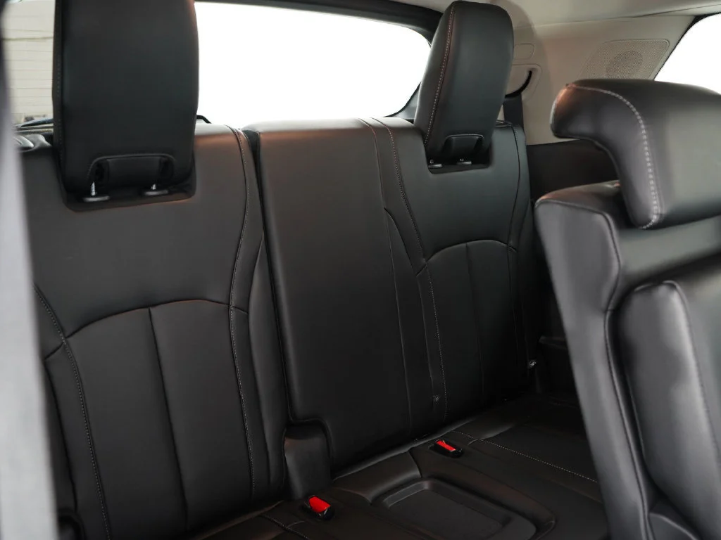 Used 2025 Grand Blue INFINITI LUXE image 16