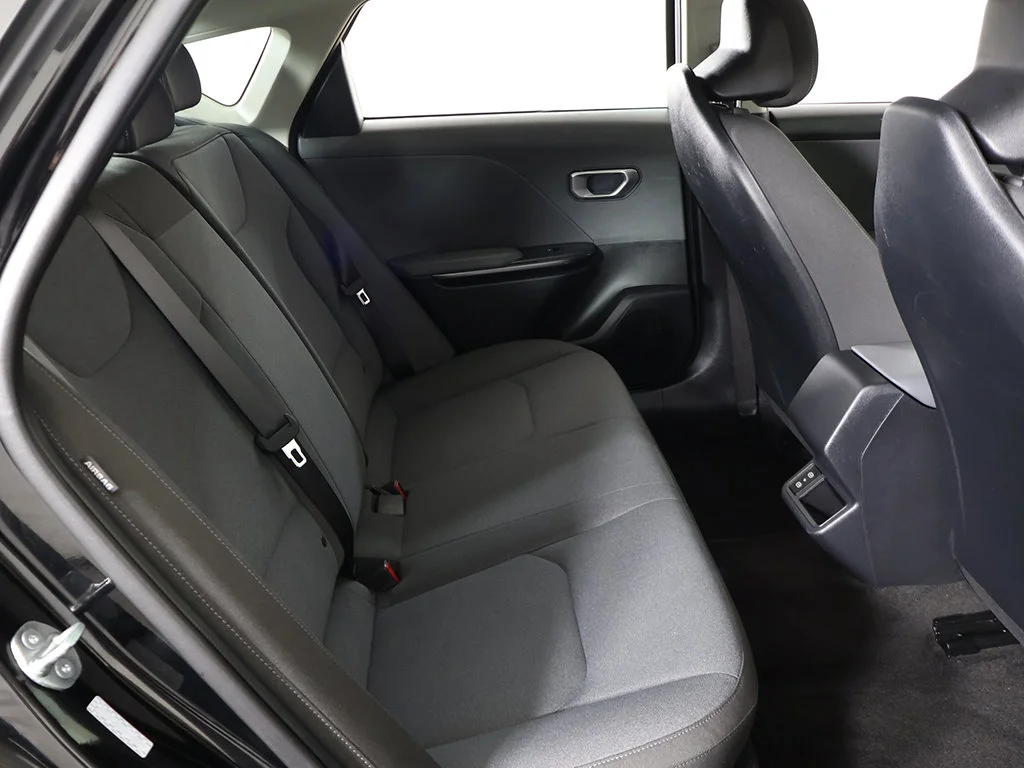 Used 2025 Black Kia LXS image 31
