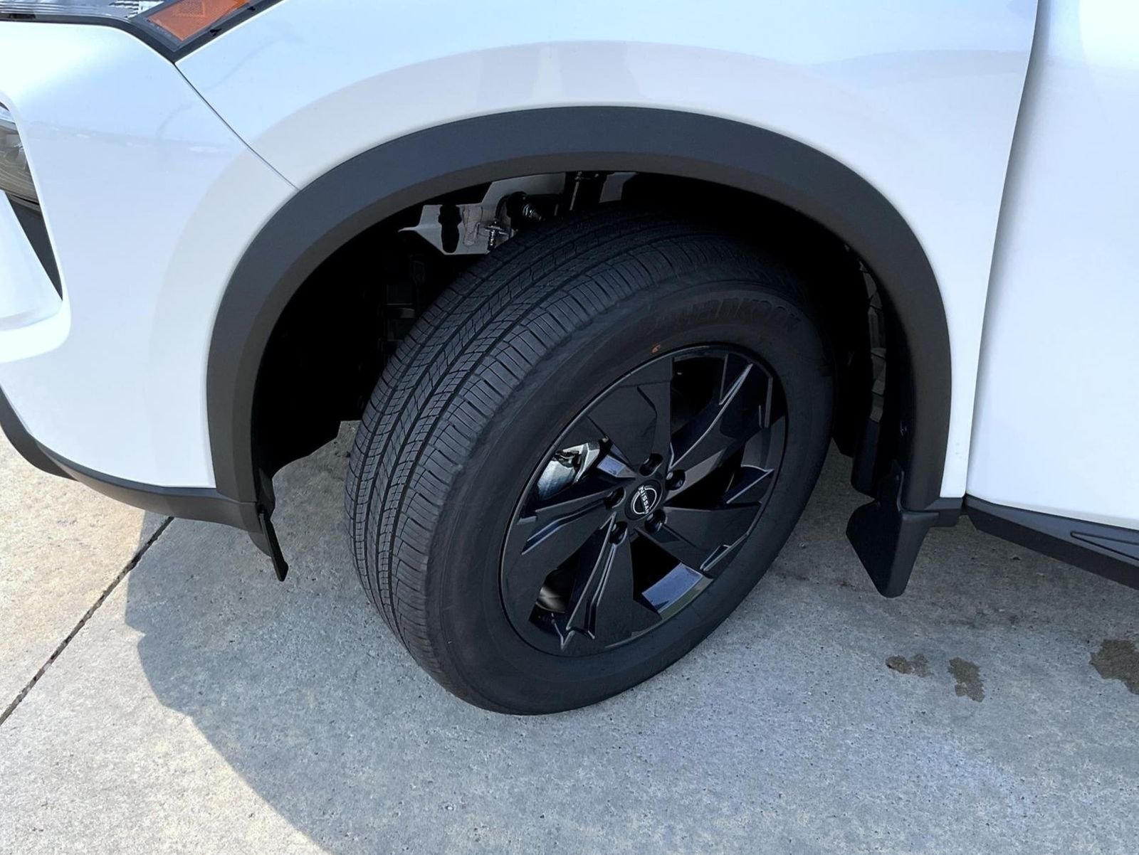 New 2026 White Pearl Nissan SV image 24