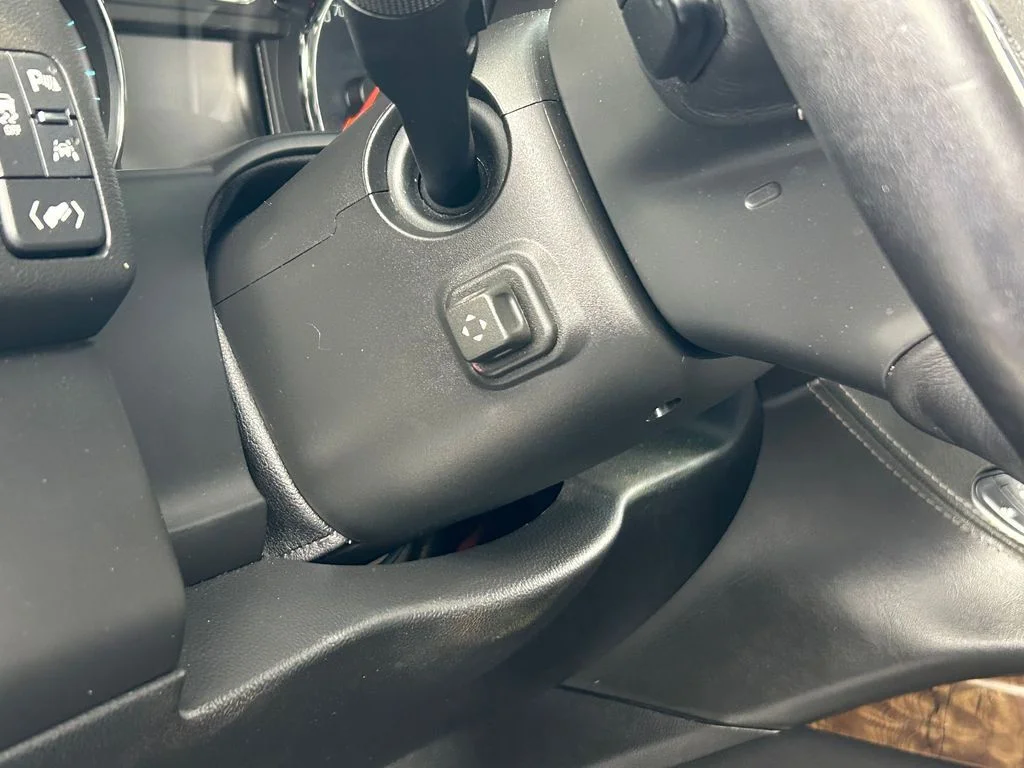 Used 2020 Shadow Gray Metallic Chevrolet LT image 10