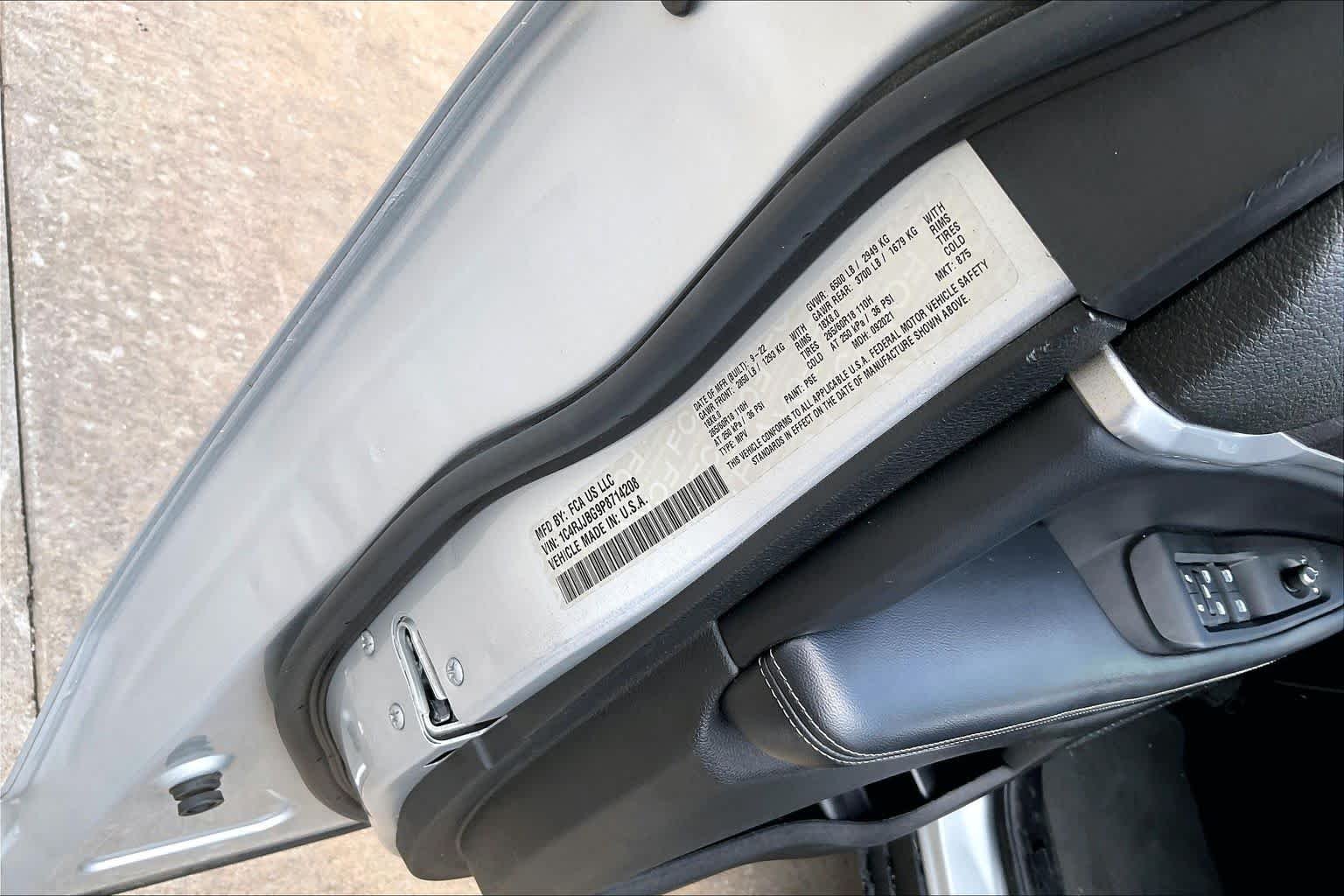 Certified Used 2023 Silver Zynith Jeep Limited image 34
