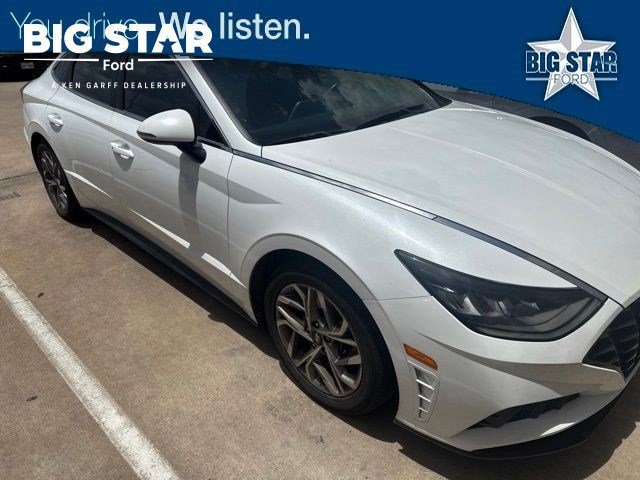 Used 2021 Quartz White Hyundai SEL image 1
