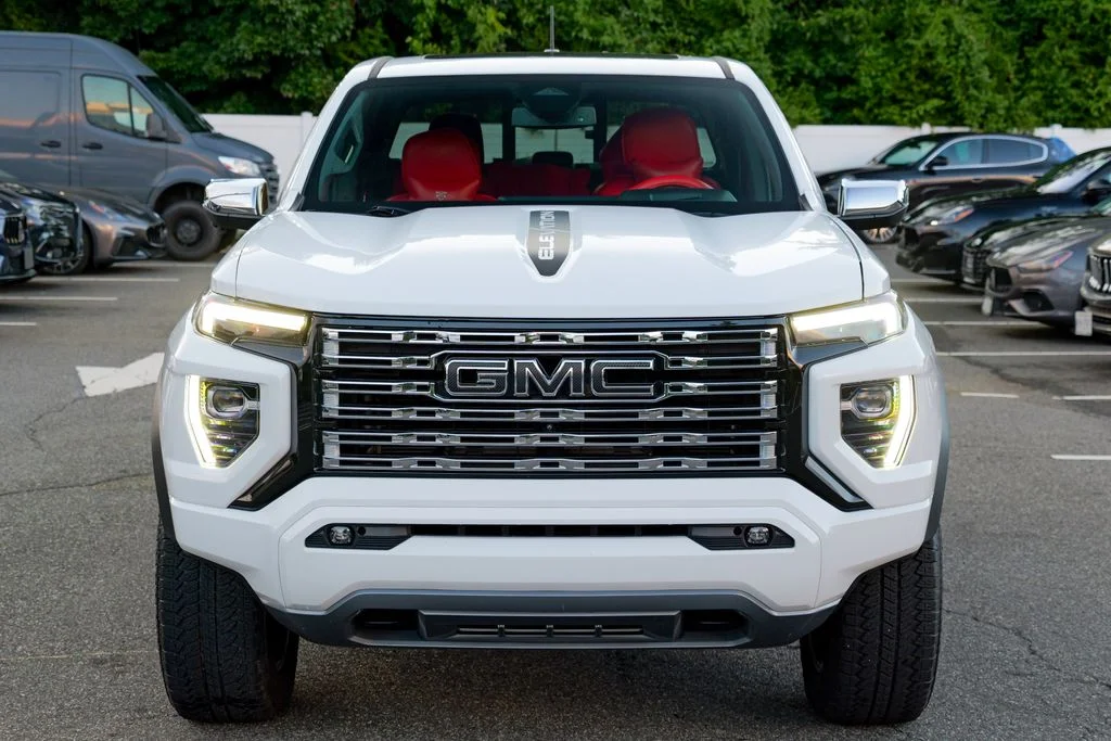 Used 2024 Summit White GMC Denali image 2