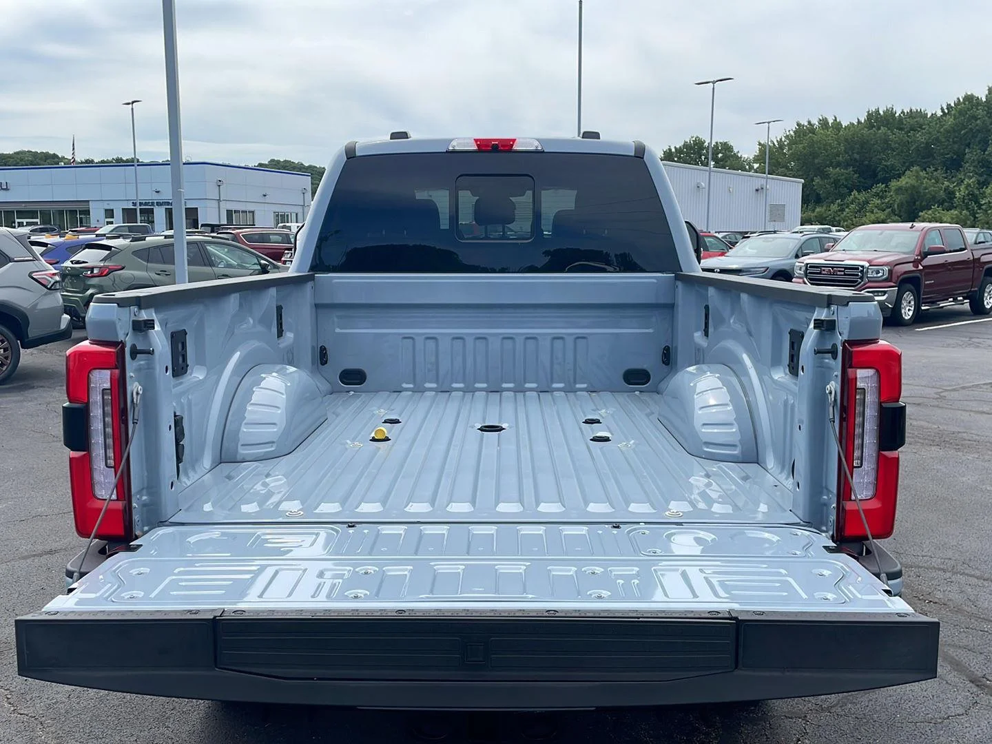 New 2026 Glacier Gray Metallic Tri-Coat Ford Platinum image 6
