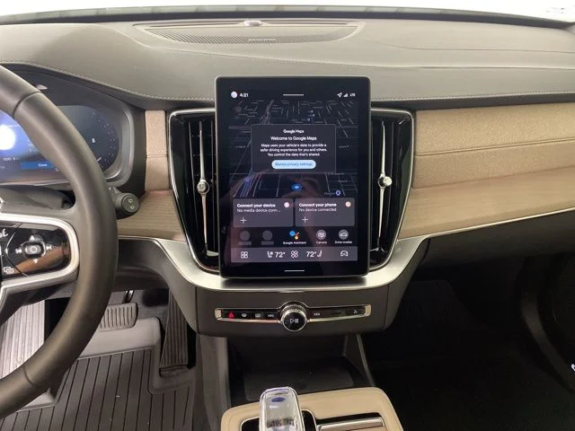 2026 Volvo XC90 Plus - Photo 24