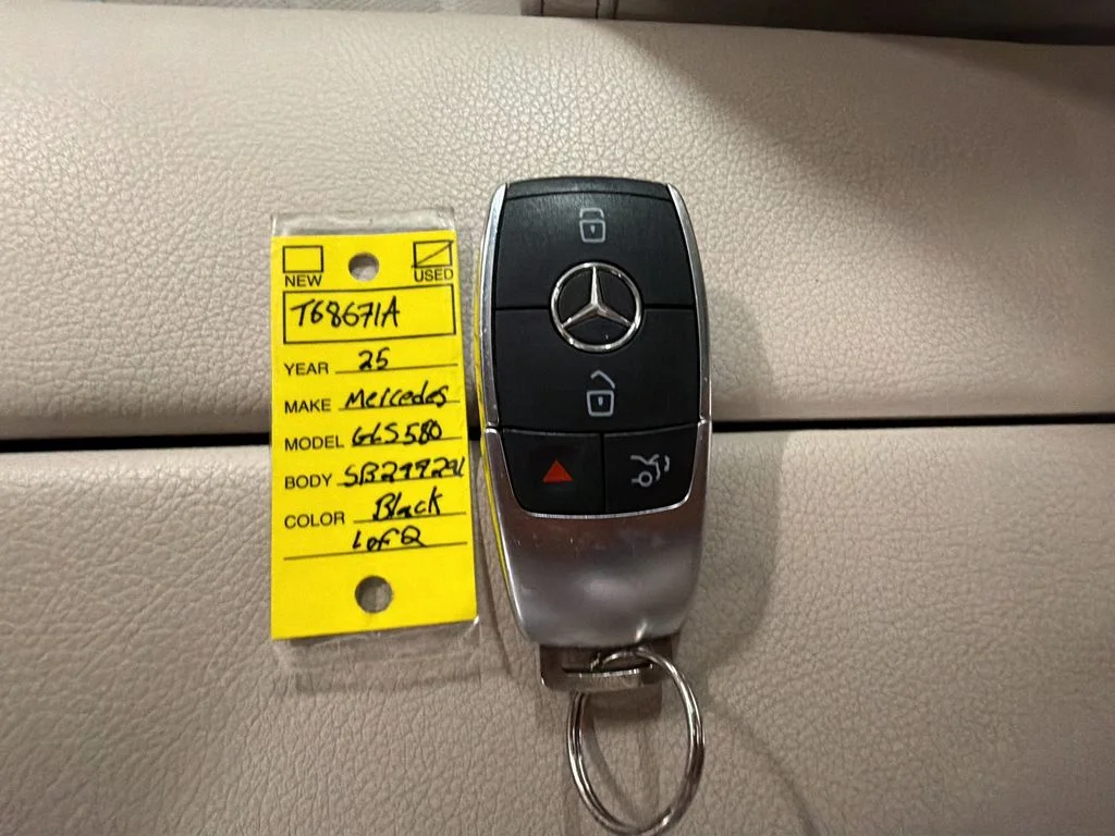 Used 2025 Black Mercedes-Benz GLS 580 image 39