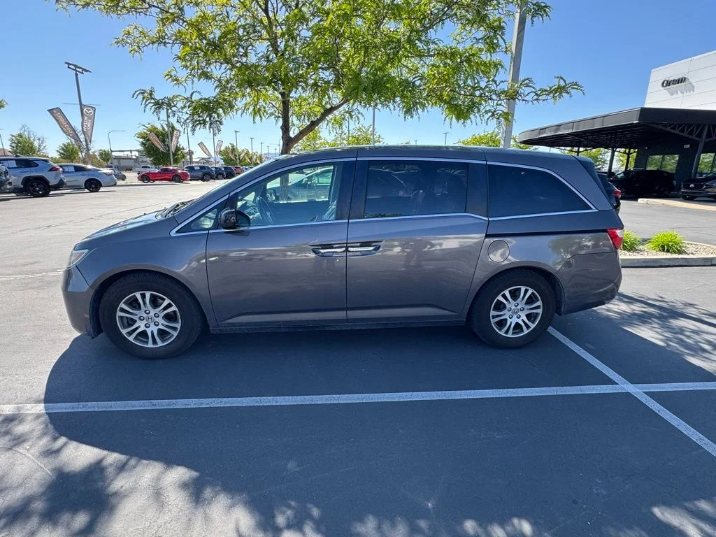2011 Honda Odyssey EX-L w/DVD Rear Entertainment System's photo