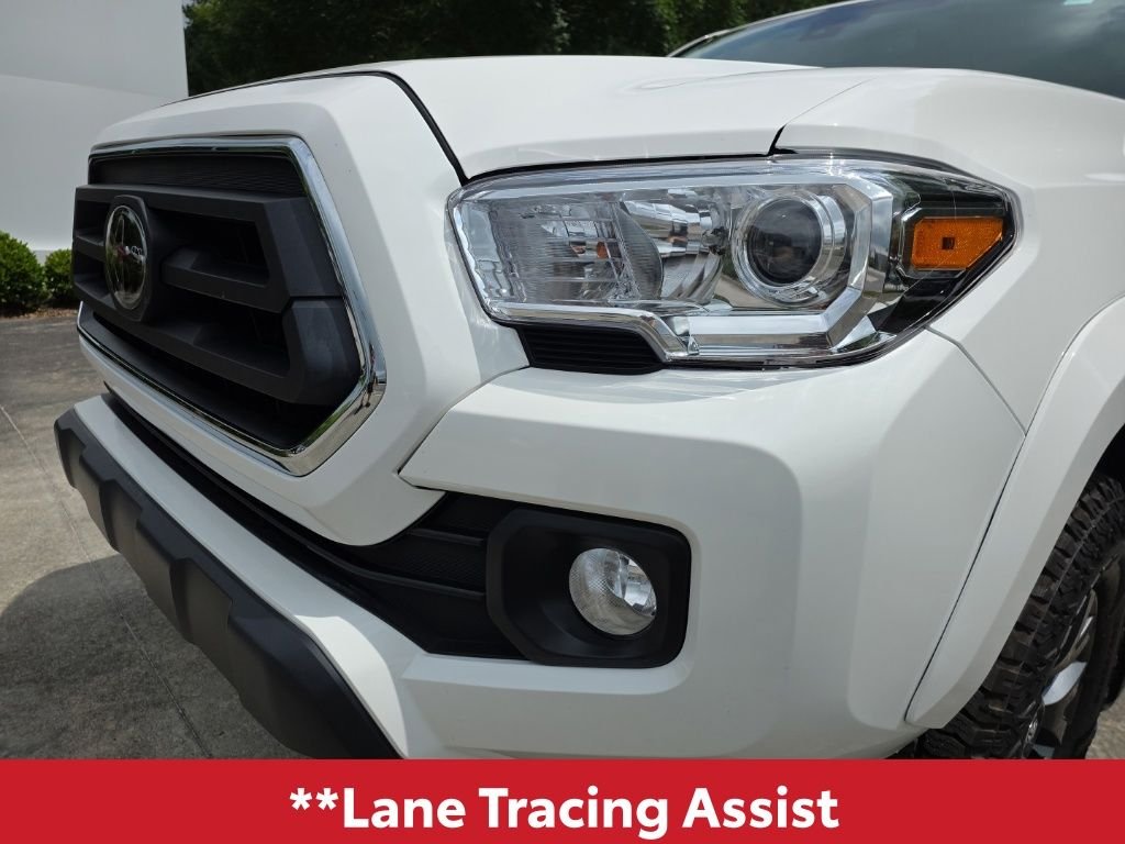 Used 2021 White Toyota SR5 image 10