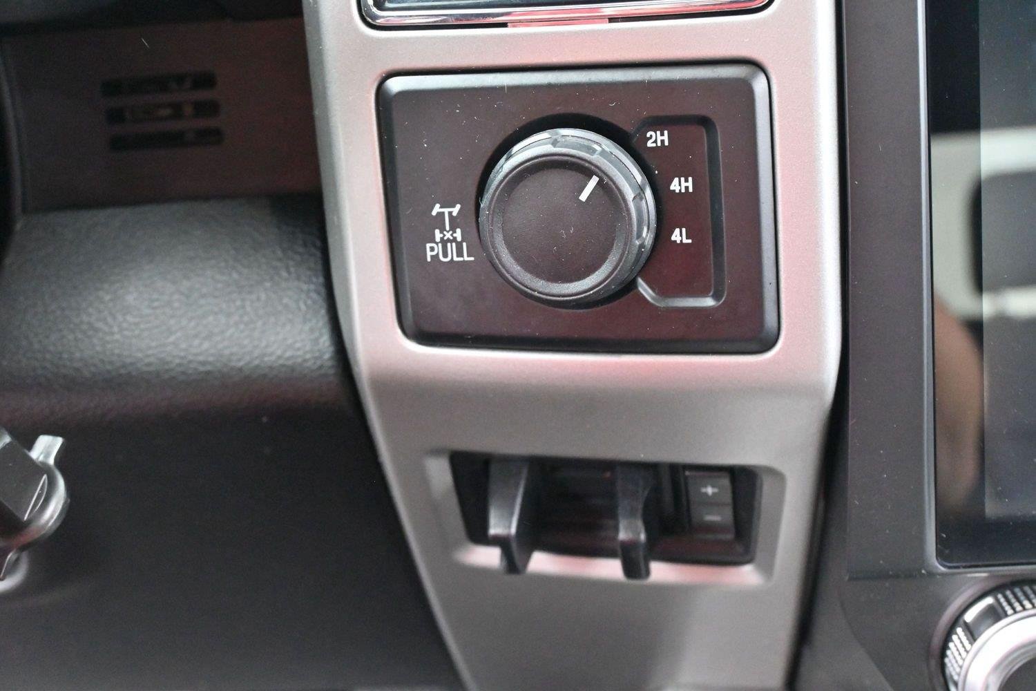 Used 2021 Lithium Gray Ford Lariat image 23