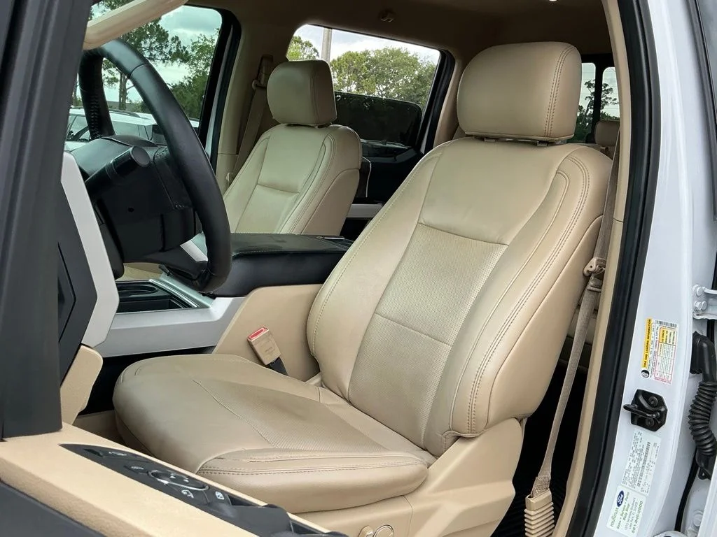 Used 2019 White Ford Lariat image 40