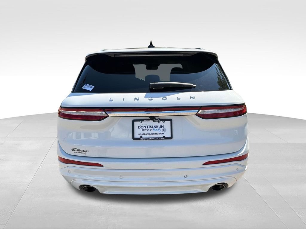 Used 2021 White Lincoln Reserve image 4