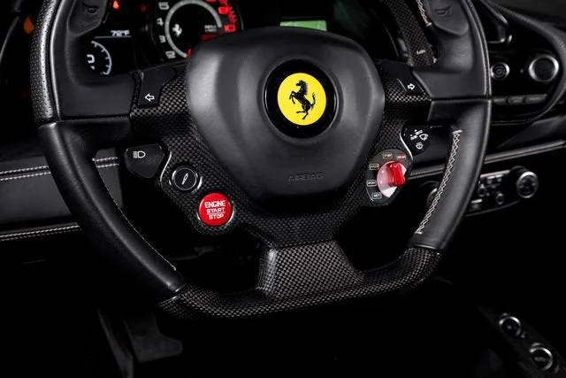 Used 2016 Bianco Avus Ferrari  image 32