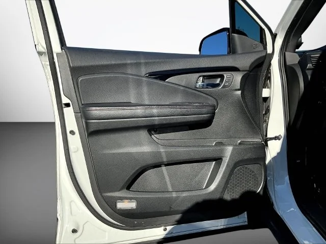 Used 2021  Honda Black Edition image 24