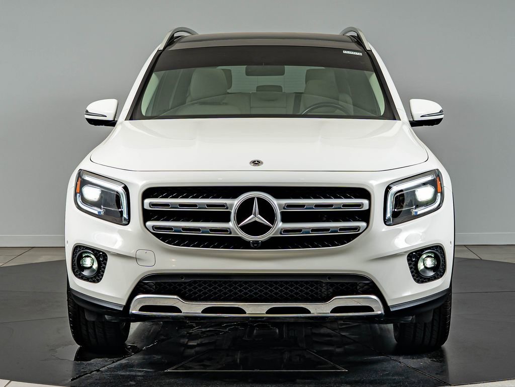 Used 2023 Polar White Mercedes-Benz GLB 250 image 2