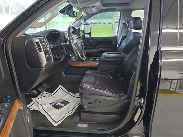 Used 2019 Black Chevrolet High Country image 14
