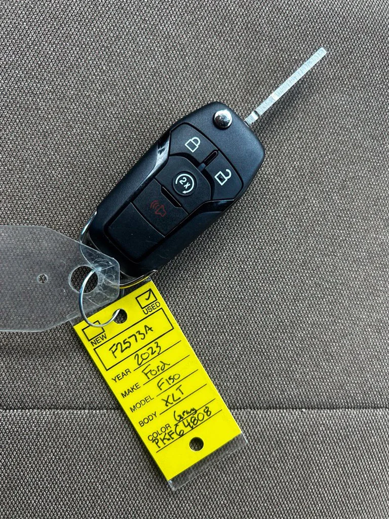 Used 2023 Gray Ford XLT image 17