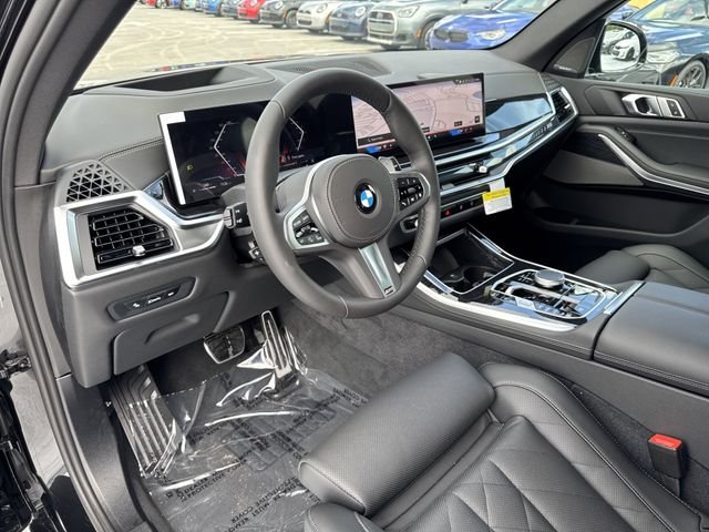 New 2026 Black Sapphire Metallic BMW xDrive40i image 15