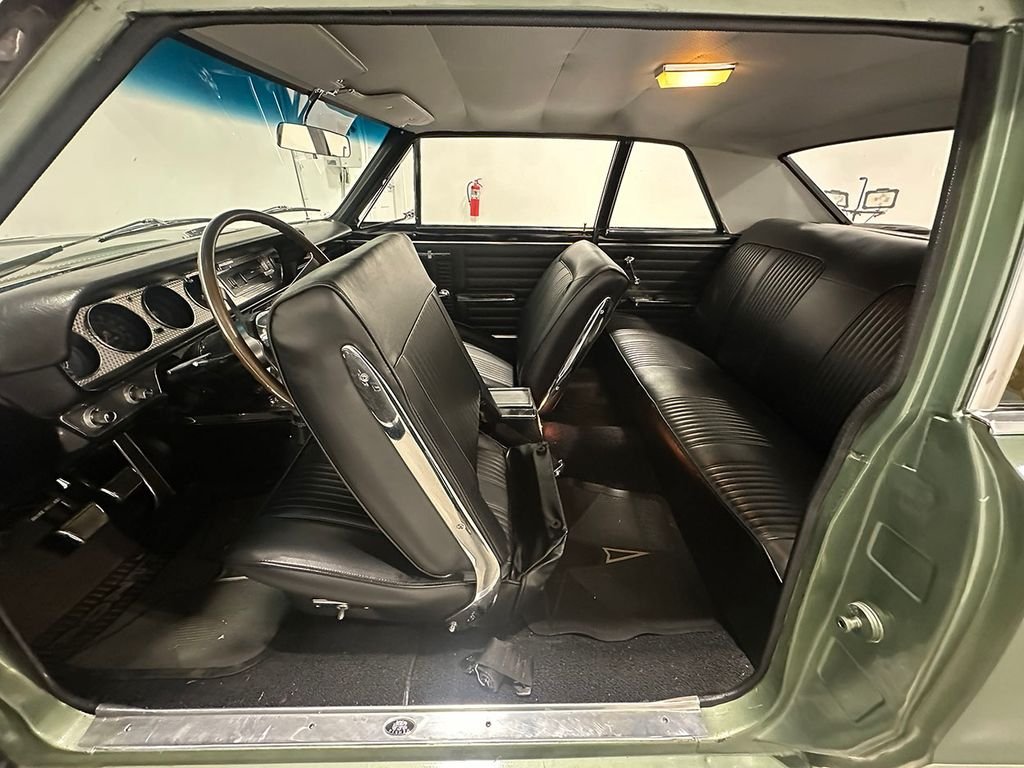 Used 1964 Green Pontiac  image 80