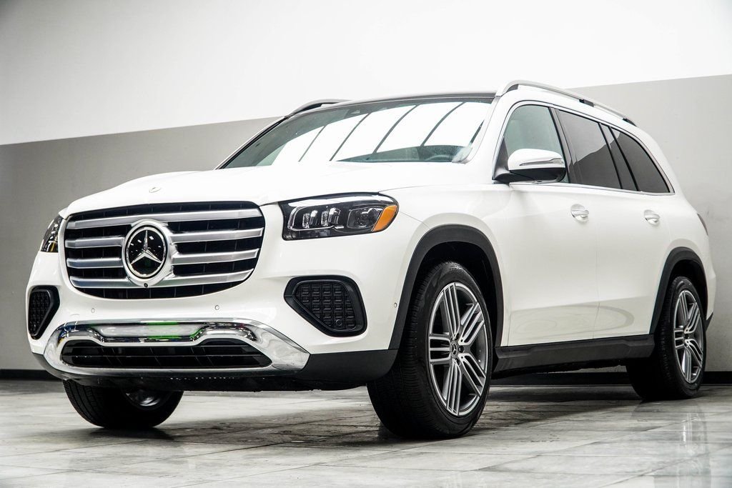 Used 2025 White Mercedes-Benz GLS 450 image 9