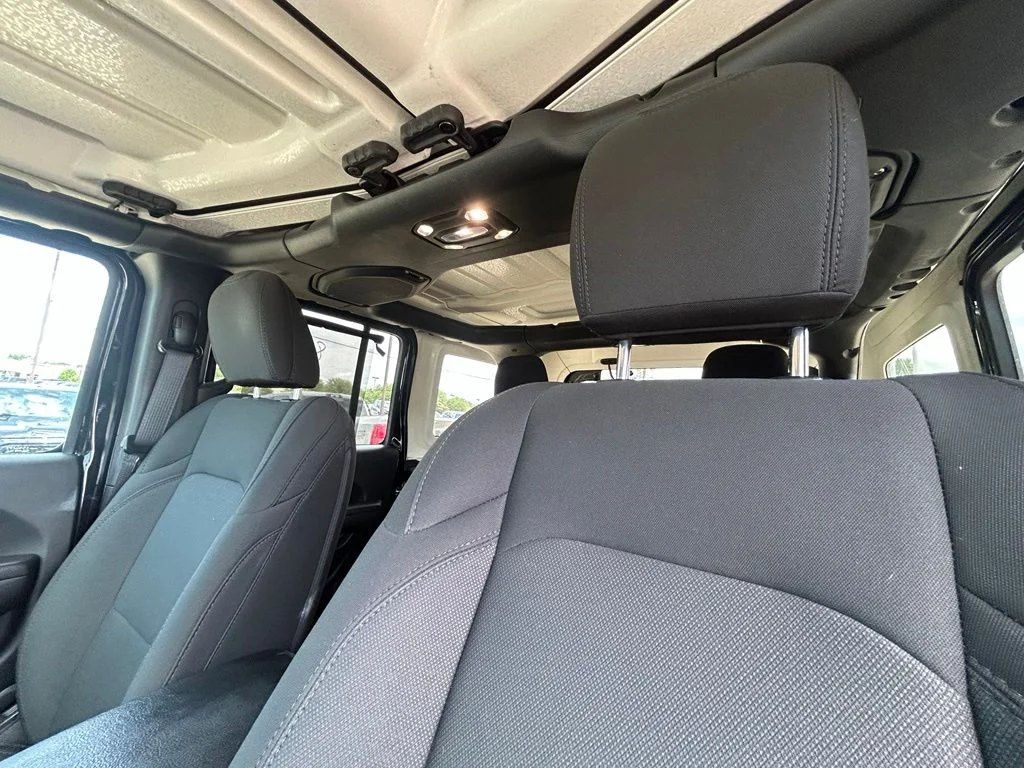 Used 2021 Black Jeep Unlimited Willys image 13