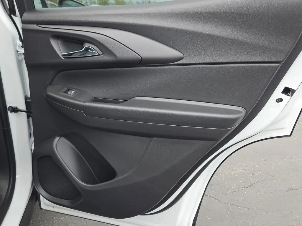 New 2026 Summit White Chevrolet LT image 12