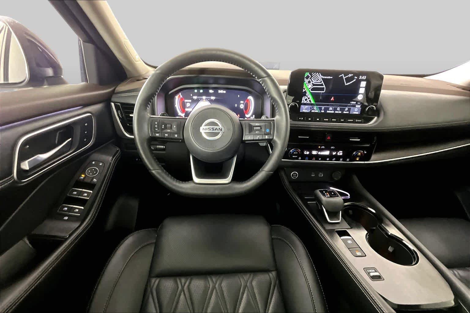 Used 2021 Boulder Gray Pearl/Super Black Nissan Platinum image 6